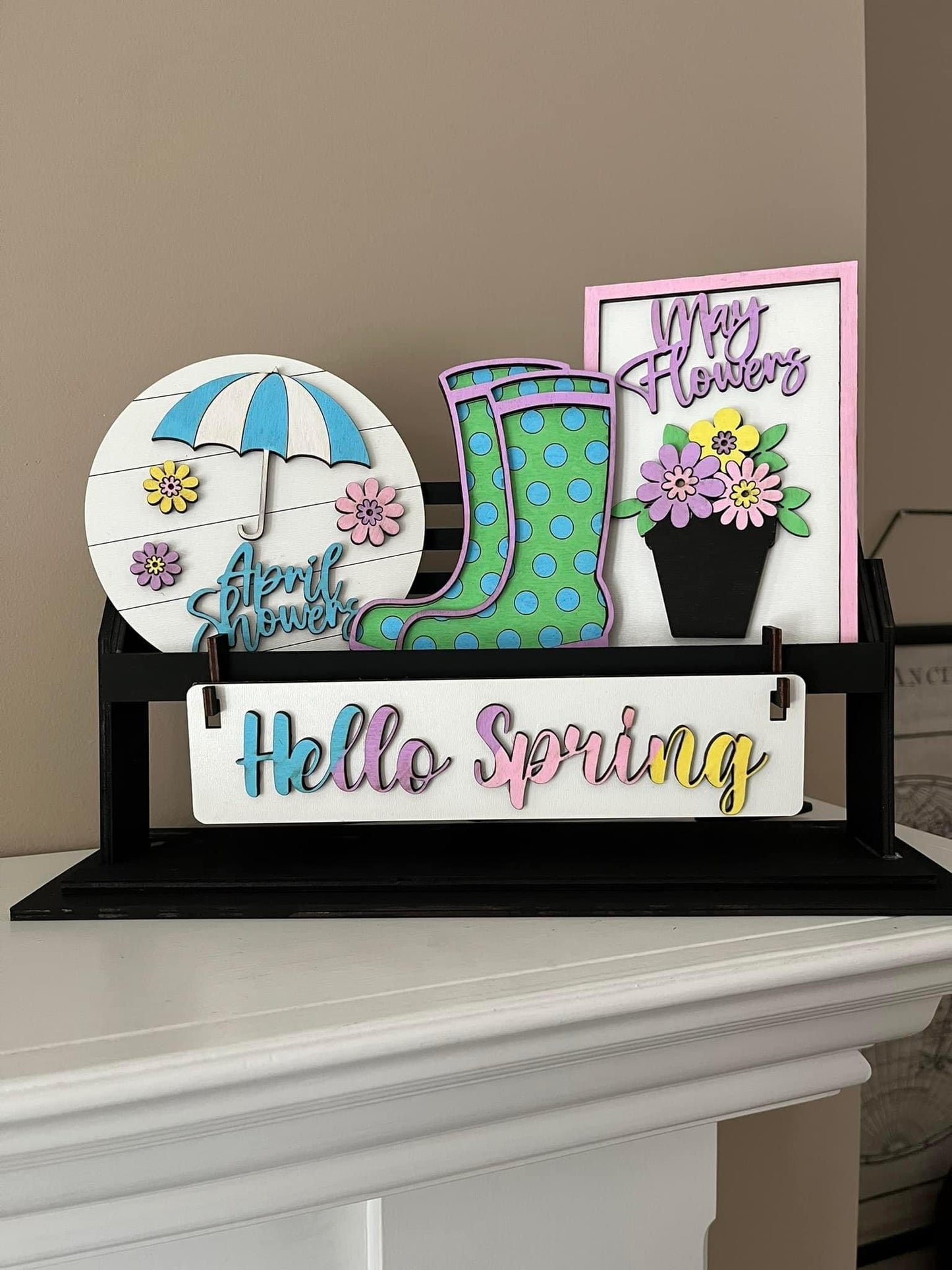 Hello Spring Interchangeable Wagon Set